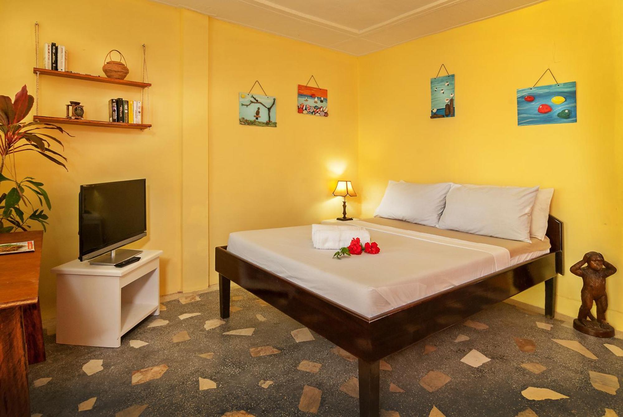 Kurma Eco Beach Lodge Mambajao Habitación foto